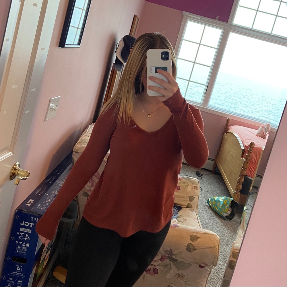 American Eagle Long Sleeve